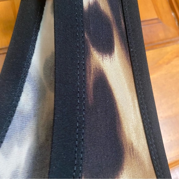 Stunning Calvin Klein Animal Print Sleeveless Scoop Neck Maxi Sundress - Picture 5 of 7